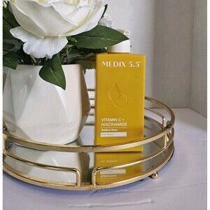 Medix 5.5 Vitamin C & Niacinamide Body Wash 15 Fl .oz